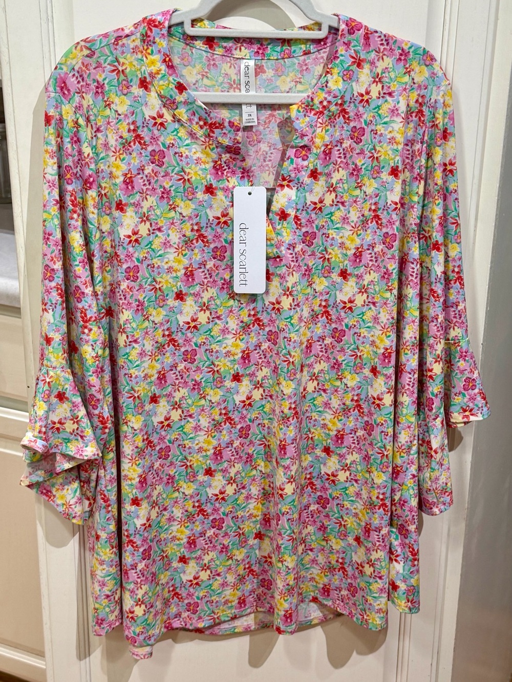 Dear Scarlett Pink Floral Split-Neck Tunic Top
